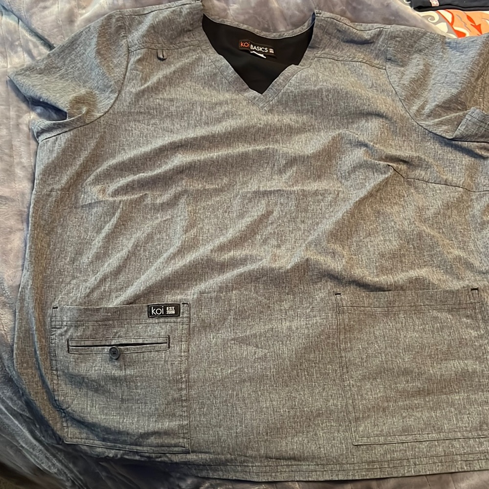 Koi scrub top